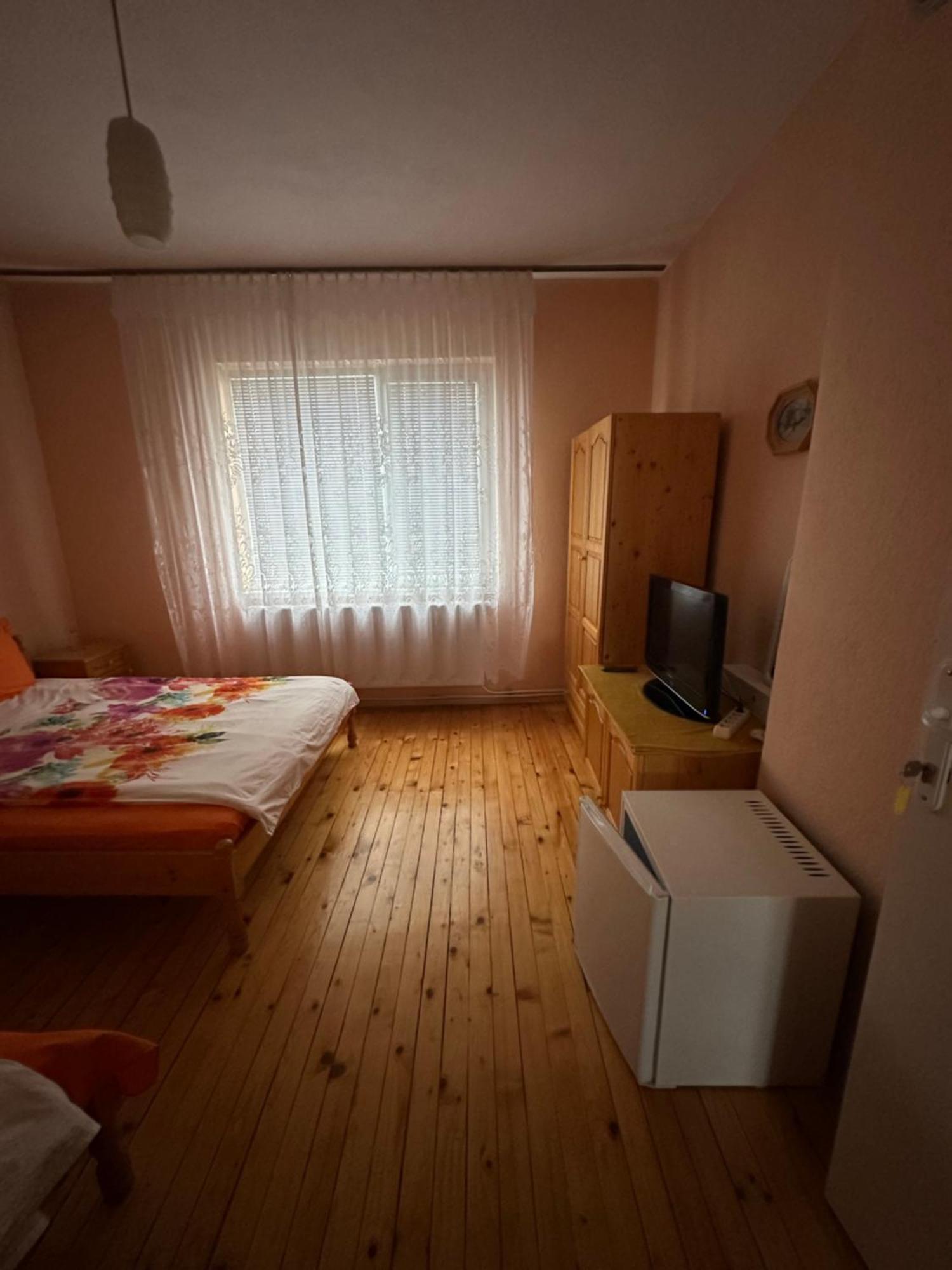 Velkovski Guest House Hisarya Exterior foto